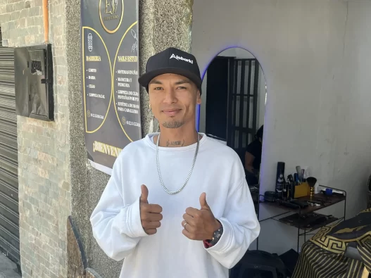 Profecía MC conquista con Rap y Barbería en Av. Venezuela